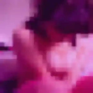 Dana, 24 ans, connectée à Oberentzen pour une rencontre coquine