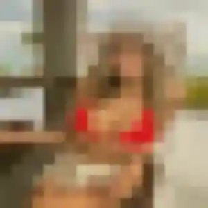 Contacte Amandine, 24 ans à Orléat en t'inscrivant