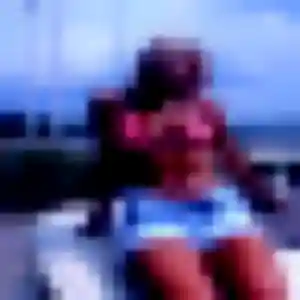 Camille (43 ans) à Oyeu propose un plan cul maintenant