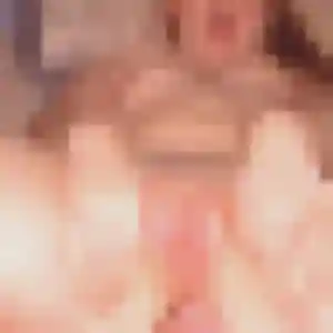 Zoe, 34 ans, connectée à Parcey pour un plan cul