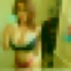 plan cul à Parigny-les-Vaux : profil de Aisha, 25 ans - inscription gratuite