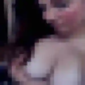 Violette, 29 ans, connectée à Pauillac pour une rencontre coquine