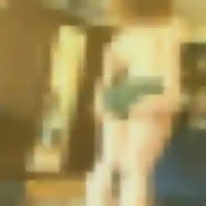 Phoebe, 22 ans, disponible à Peyrelevade pour une rencontre coquine