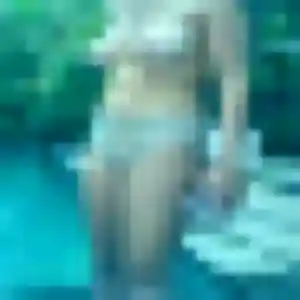 Photo de Caroline à Pléchâtel (31 ans) - plan cul gratuit