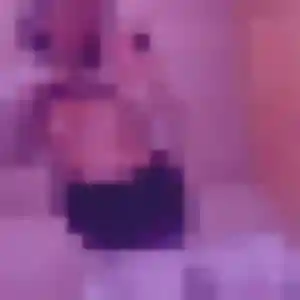 Rejoins Louna, 36 ans à Pont-Saint-Vincent gratuitement