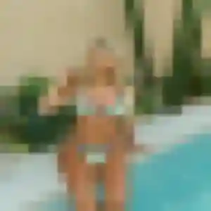 Rejoins Tessa, 27 ans à Ponthévrard gratuitement