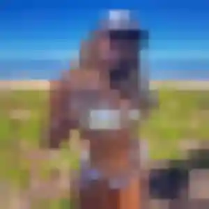 Photo exclusive de Rania, 22 ans à Prunet - plan discret