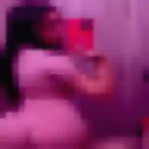 Brune (35 ans) à Puilboreau attend un plan cul ce soir