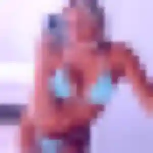 Sexy Ivana, 22 ans à Raddon-et-Chapendu - voir sa photo