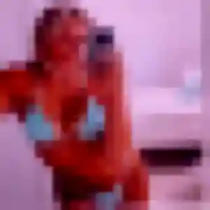Phoebe, 39 ans, connectée à Rioz pour un plan cul