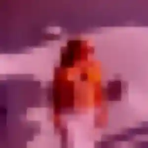 Noura, 26 ans, en ligne à Rochesson pour une rencontre coquine