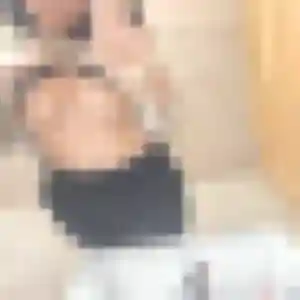 Faustine, femme de 26 ans cherche plan cul à Roëzé-sur-Sarthe