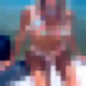 Photo de Axelle à Rognes (25 ans) - plan cul gratuit