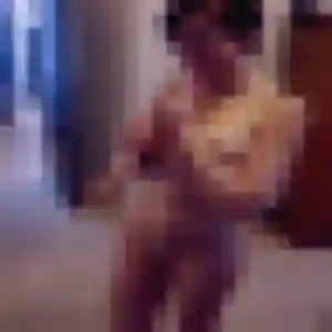 Lisa de Rougiers, 29 ans - plan cul discret
