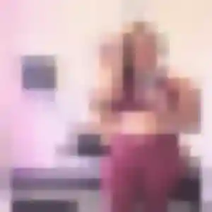 Sylvie de Rouxmesnil-Bouteilles, 28 ans - plan cul sans lendemain