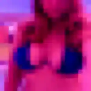 Découvre Tamara, 44 ans à Saint-Allouestre en privé