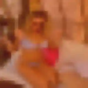 Sandrine, 25 ans, connectée à Saint-Ay pour une rencontre coquine