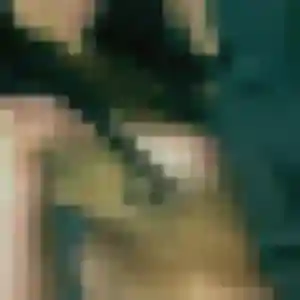 Elvire (28 ans) à Saint-Barthélemy-Lestra attend une rencontre ce soir