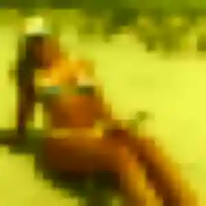 Jihane, fille de 27 ans cherche plan cul à Saint-Bonnet-Tronçais