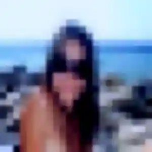 Luna, 27 ans, connectée à Saint-Brandan pour une rencontre coquine
