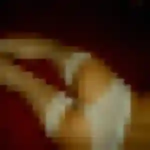 Photo sexy de Heloise, 32 ans à Saint-Hilaire - plan discret