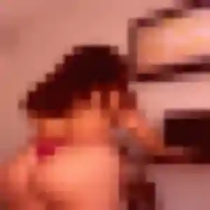 Iris, femme de 29 ans cherche plan cul à Saint-Jean-de-Muzols