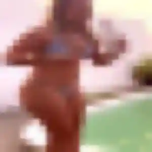 Rencontre Severine, 44 ans à Saint-Jean-Kerdaniel en privé