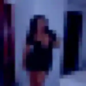 Rejoins Daniela, 32 ans à Saint-Marcel en privé