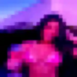 Adelaide, 25 ans, connectée à Saint-Martin-du-Bec pour une rencontre coquine
