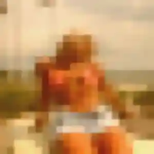 Violette, 41 ans, disponible à Saint-Paulet-de-Caisson pour un plan cul