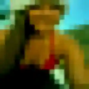 Yasmine, 33 ans, en ligne à Saint-Savin pour un plan cul
