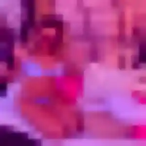 Lily, 25 ans, en ligne à Saint-Sulpice-d'Arnoult pour un plan cul