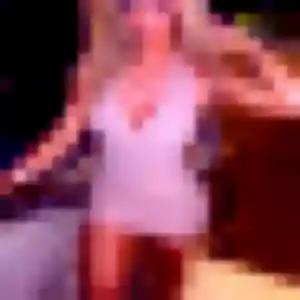 Contacte Christelle, 27 ans à Saint-Victoret en privé
