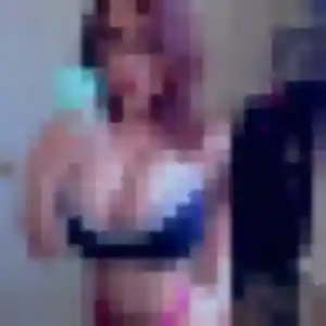 Rencontre Julie, 23 ans à Sainte-Julie en privé