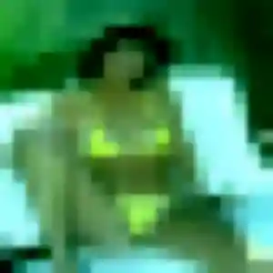 Brune, femme de 23 ans cherche plan cul à Sainte-Ouenne