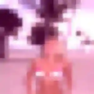 Eva, 22 ans, dispo pour plan cul à Sales