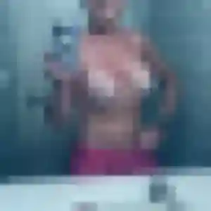 Celine, 45 ans, en ligne à Sèvremont pour un plan cul