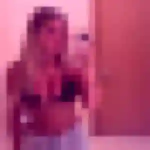 Ulrike, 31 ans, disponible à Simandres pour une rencontre coquine