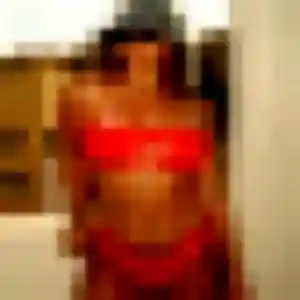 Photo privée de Brune, 44 ans à Sireuil - rencontre coquine