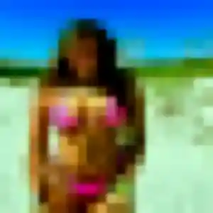 Elsa, 40 ans, en ligne à Solaize pour une rencontre coquine