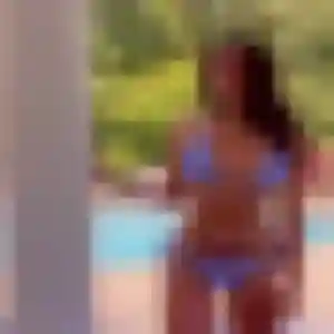 Charmante Alessandra, 29 ans à Surbourg - voir sa photo