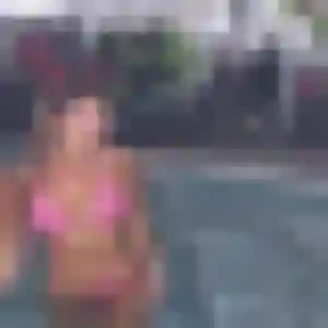 Découvre Berenice, 24 ans à Thiverny en privé