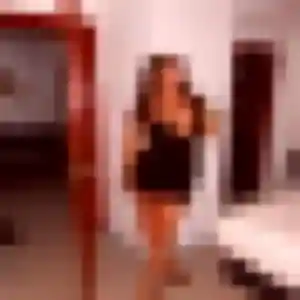 Azalee (23 ans) à Toulouges cherche une rencontre maintenant