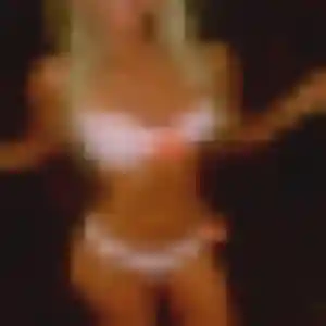 Sexy Chloe, 30 ans à Tracy-le-Mont - découvrir son profil