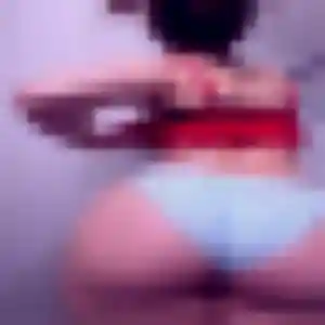 Sexy Emma, 24 ans à Tressignaux - découvrir son profil