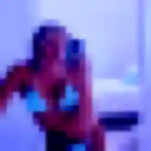 Photo de Cindy à Tuchan (35 ans) - plan cul discret