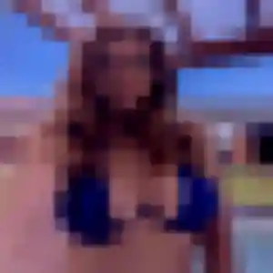 Amira, 29 ans, en ligne à Val d'Oingt pour un plan cul