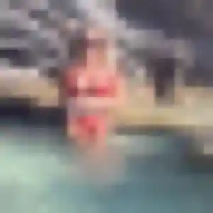 Azalee, fille de 37 ans veut plan cul à Vaucelles