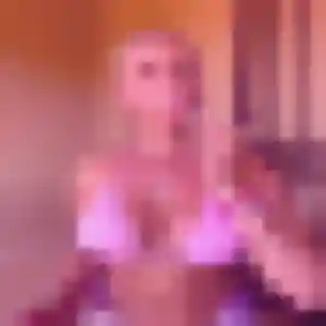 plan cul à Vecoux : profil de Valentina, 33 ans - inscription gratuite
