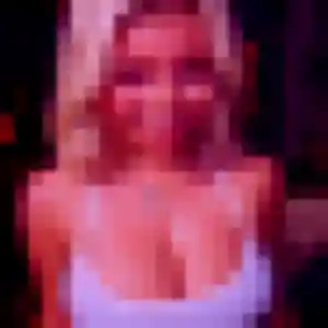 Sexy Oriane, 23 ans à Vermenton - découvrir son profil
